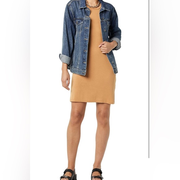 Dresses & Skirts - Elegant Tan Women's sleeveless dress size small